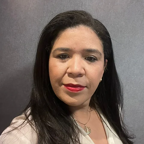 Aline Cristine Cavalcante